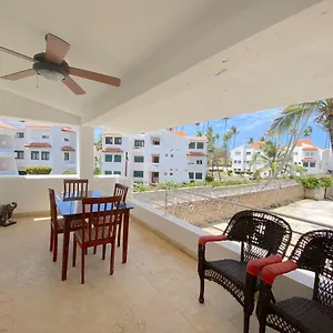Corales Villas And Suites - Club, Spa, Restaurants Hotel