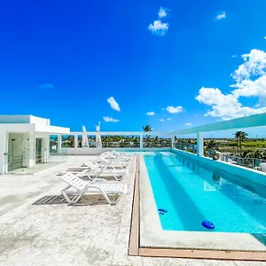 Ducassi Vacation - Bavaro Beach Club - Wifi - Parking Hotel
